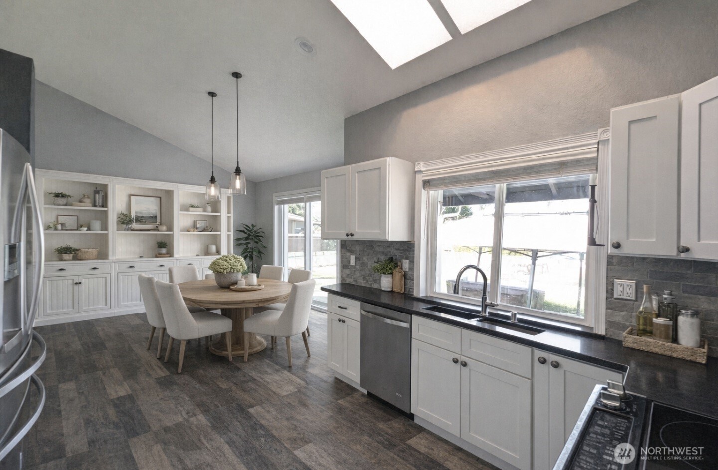 8928 Applegate Loop SW