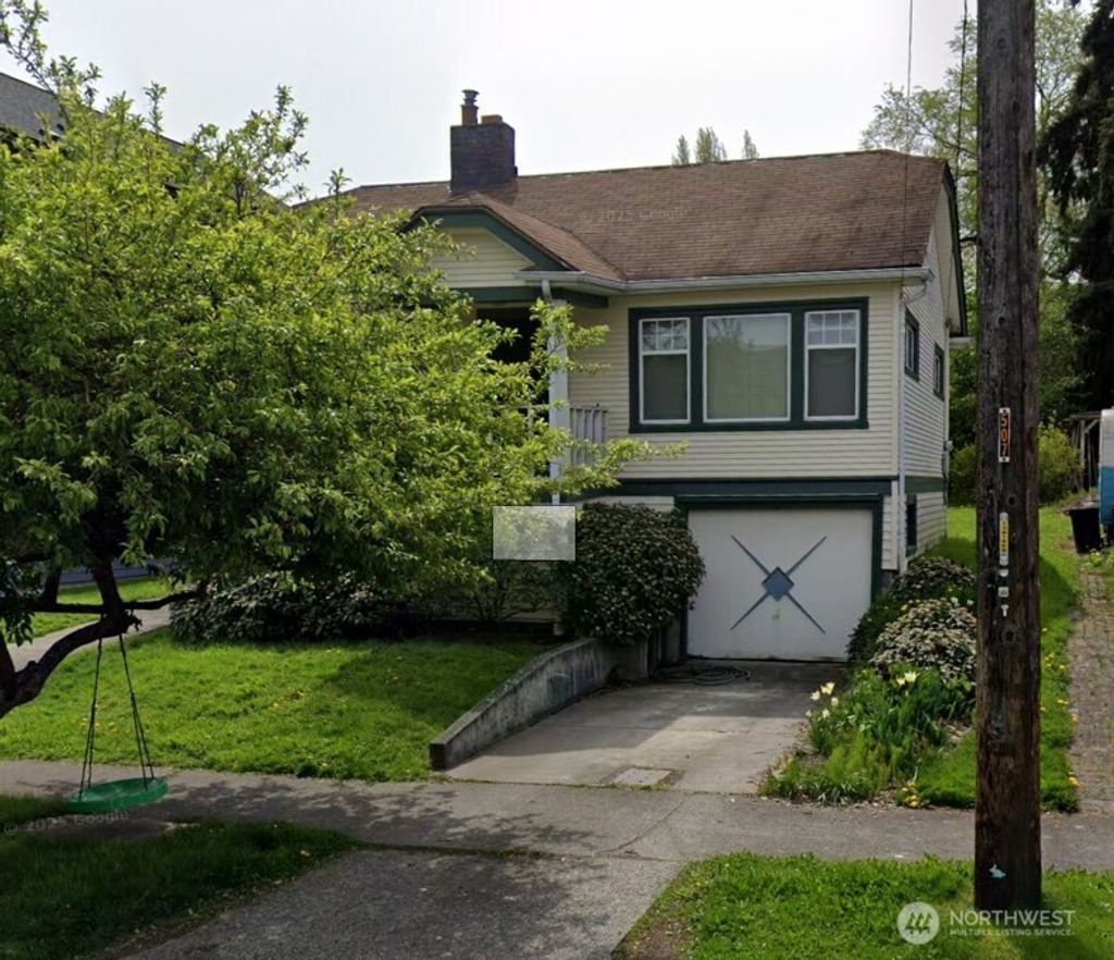 Photo of 537 N 71st Street, Seattle, WA 98103 (MLS # 2371690)