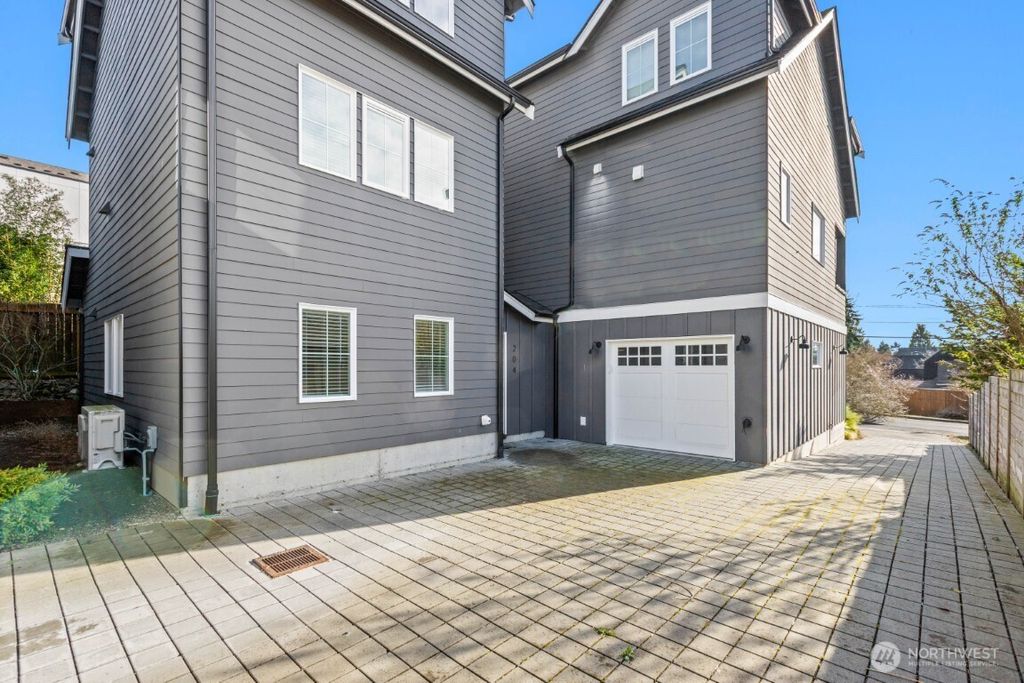 Photo of 206 N 100th Street #2, Seattle, WA 98133 (MLS # 2483516)