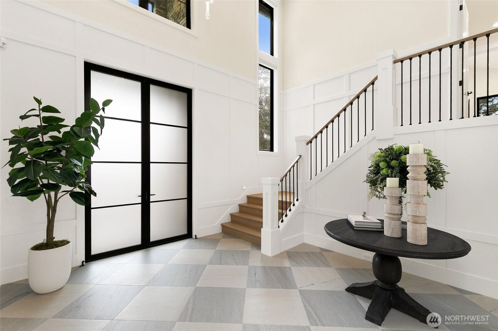 Photo of 10630 SE 22nd Street, Bellevue, WA 98004 (MLS # 2511406)