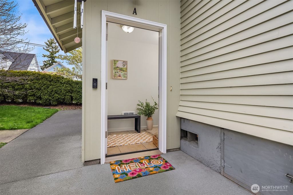 Photo of 2511 California Street #A, Everett, WA 98201 (MLS # 2354421)