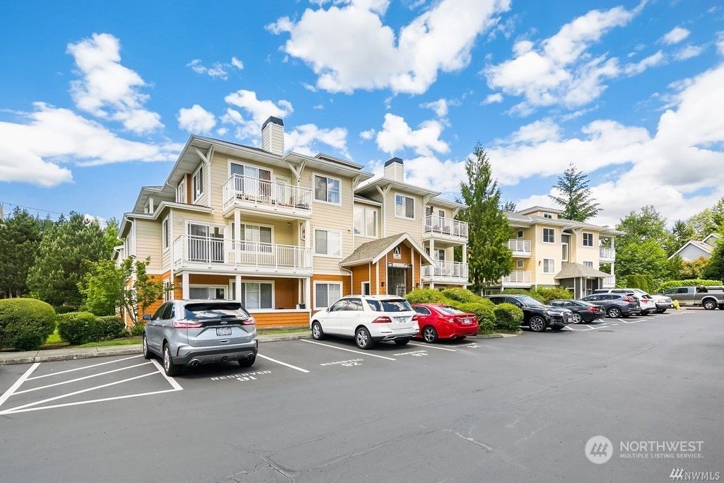 Photo of 564 225th Lane NE #A304, Sammamish, WA 98074 (MLS # 2053027)