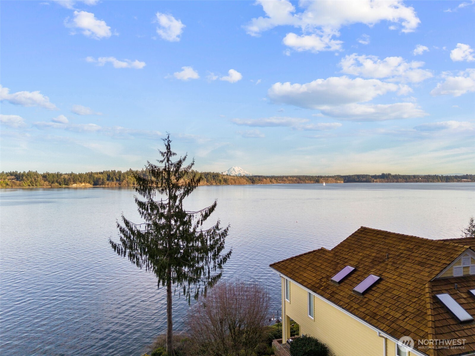 6734 Klein Street NW