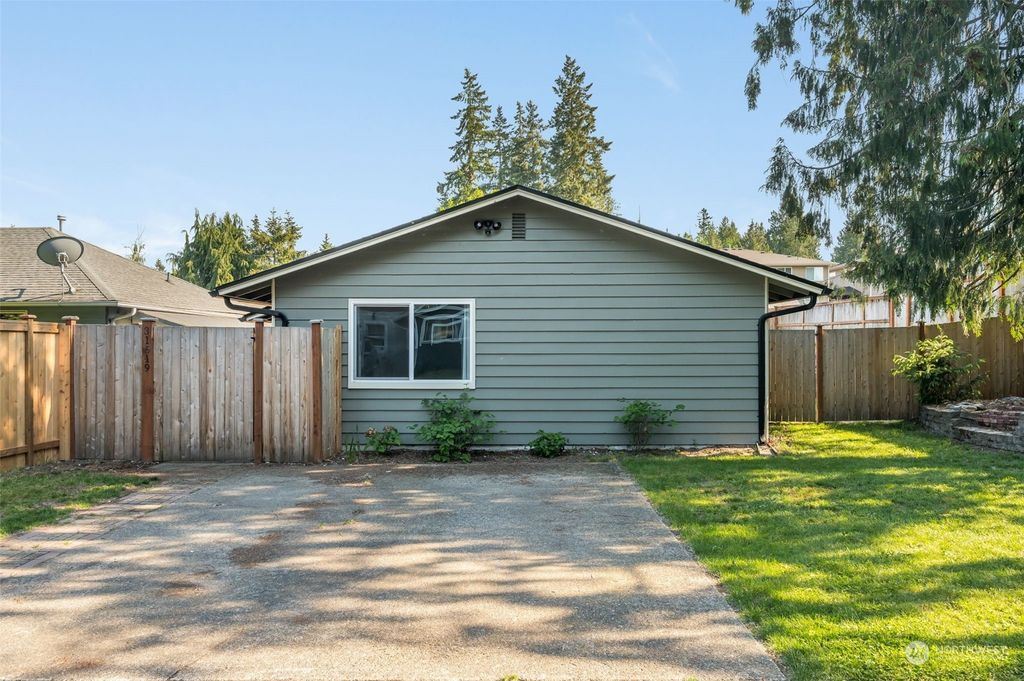 Photo of 31619 118th Place SE, Auburn, WA 98092 (MLS # 2069012)