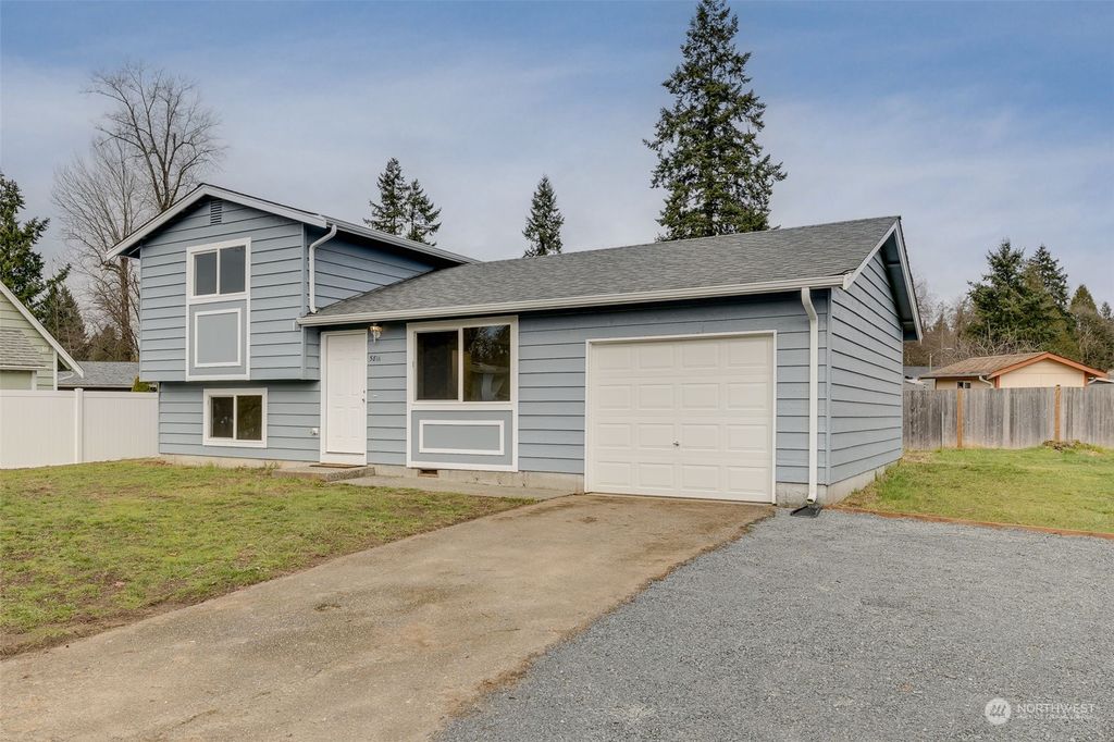 Photo of 5811 132nd Place NE, Marysville, WA 98271 (MLS # 2209810)