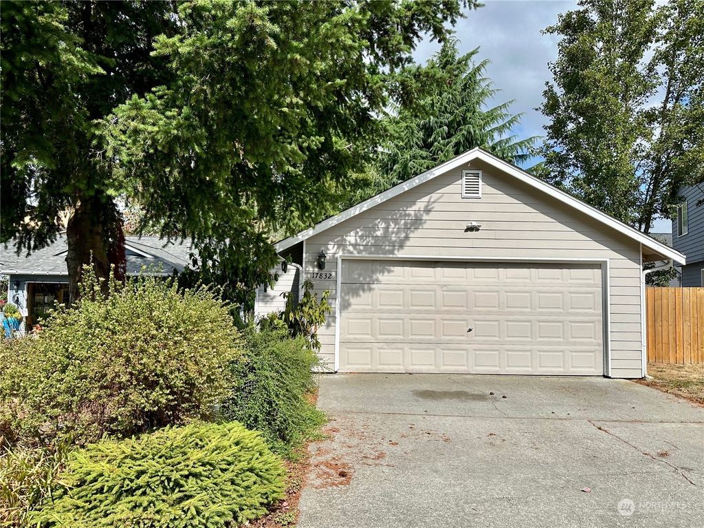 Photo of 17832 27th Avenue NE, Marysville, WA 98271 (MLS # 2154122)