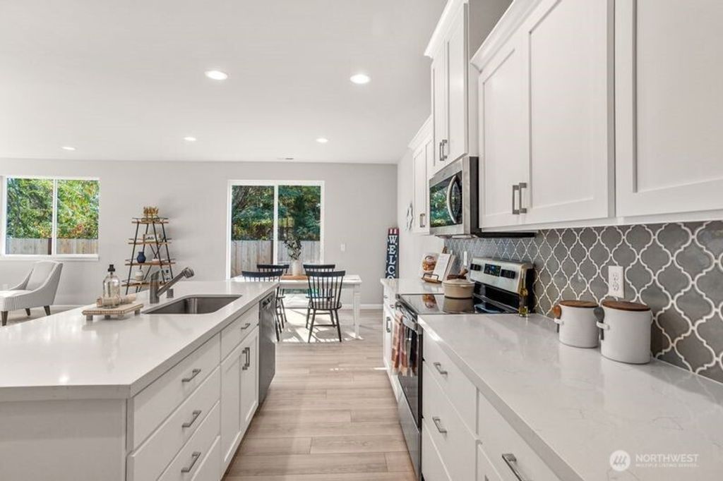 Photo of 1332 60th Avenue NE, Tacoma, WA 98422 (MLS # 2475285)