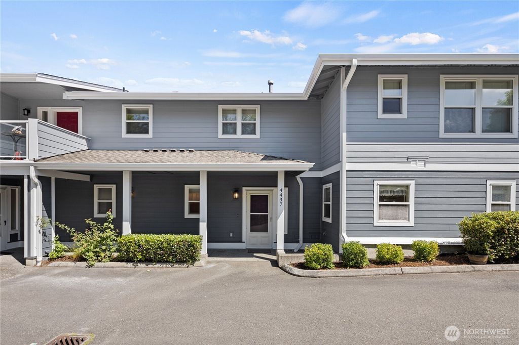 Photo of 4437 Providence Point Place SE #2631, Issaquah, WA 98029 (MLS # 2553031)