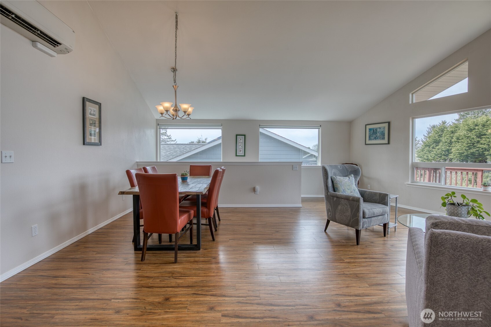 154 S Razor Clam Drive SW