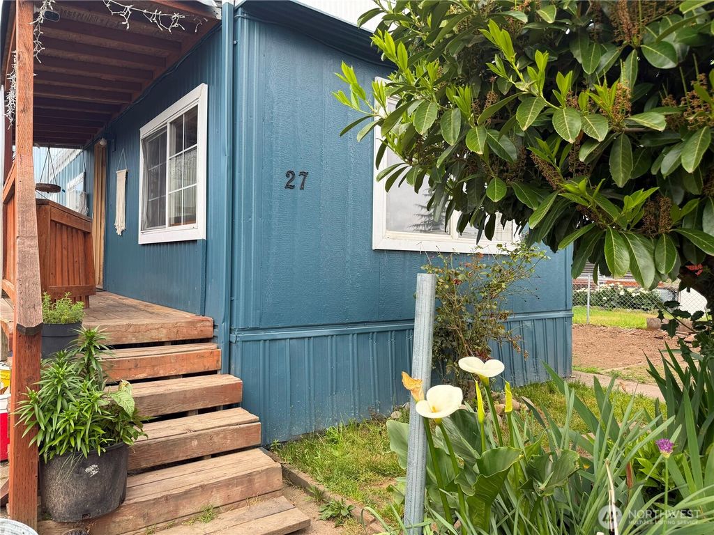 Photo of 24500 Russell Road #27, Kent, WA 98032 (MLS # 2521955)