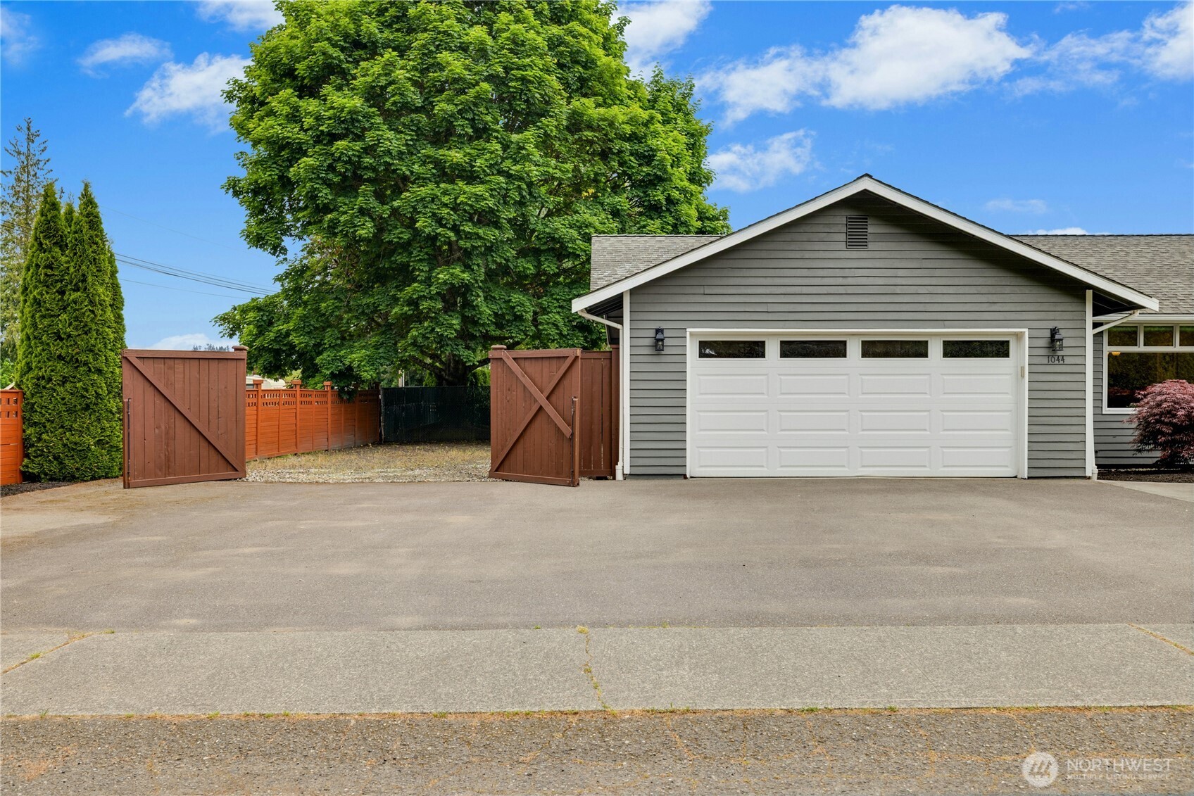 1044 NE Swanson Way