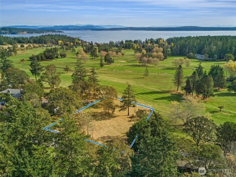 74 Garry Oak Lane