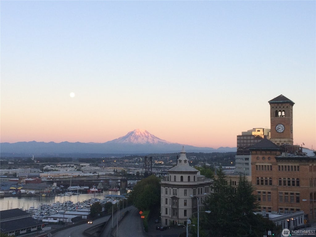 Photo of 525 Broadway #302, Tacoma, WA 98402 (MLS # 2599732)