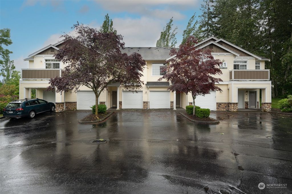 Photo of 1855 Trossachs Boulevard SE #2105, Sammamish, WA 98075 (MLS # 2246924)