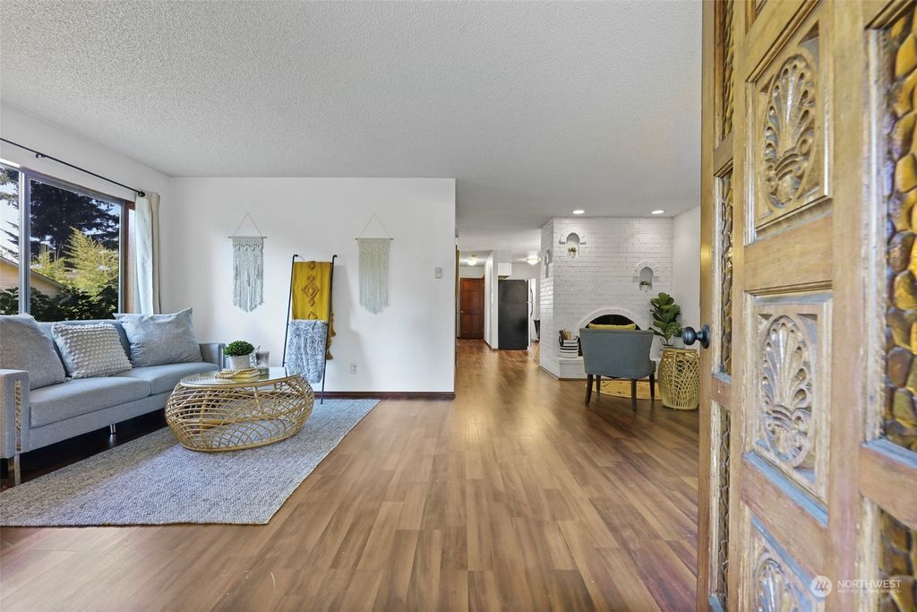 Photo of 6918 51st Avenue NE, Marysville, WA 98270 (MLS # 2260414)