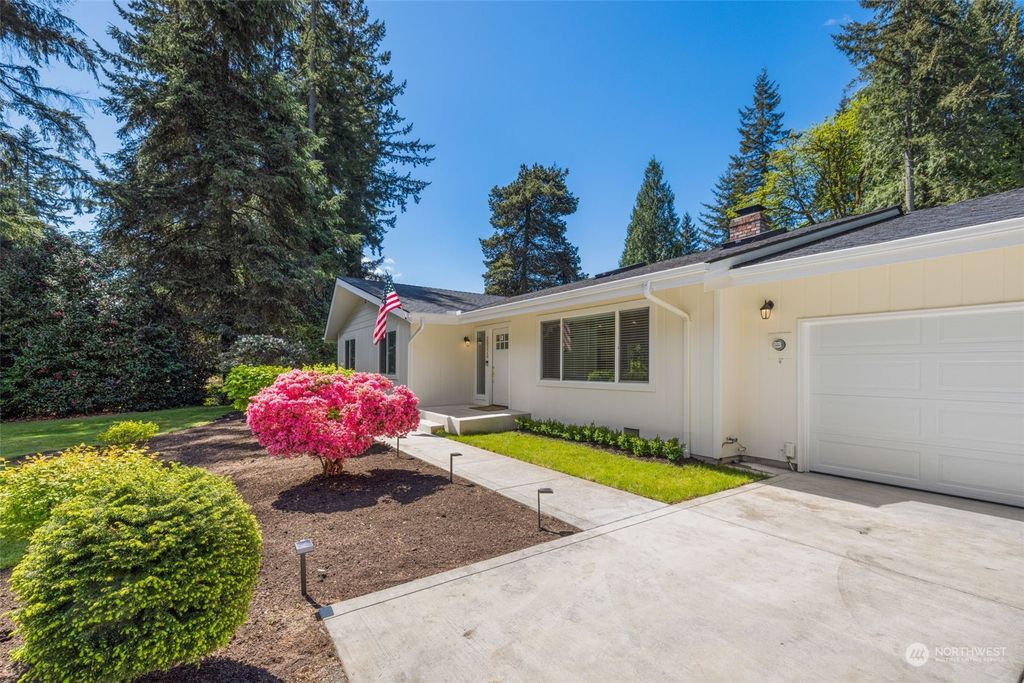 Photo of 20220 82nd Avenue SE, Snohomish, WA 98296 (MLS # 2234628)