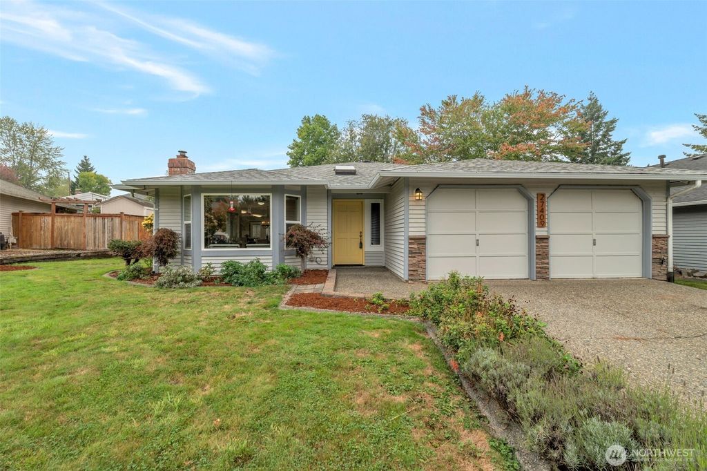 Photo of 27409 125th Court SE, Kent, WA 98030 (MLS # 2431230)