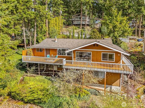 Photo of 919 N 207th Avenue N, Sammamish, WA 98074 (MLS # 2496813)