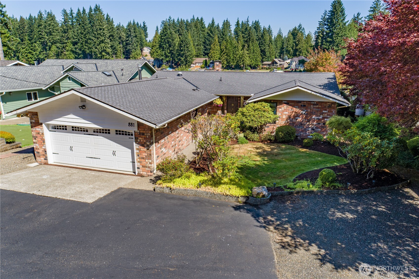 881 E Ballantrae Drive