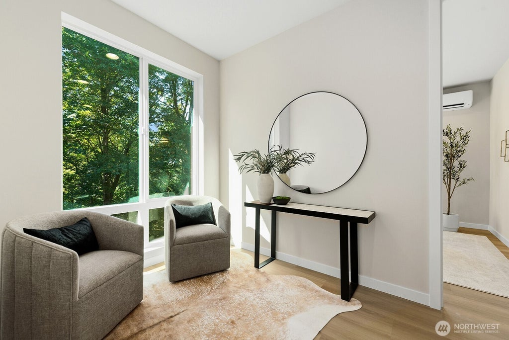 Photo of 1072 205th Avenue NE, Sammamish, WA 98074 (MLS # 2582396)