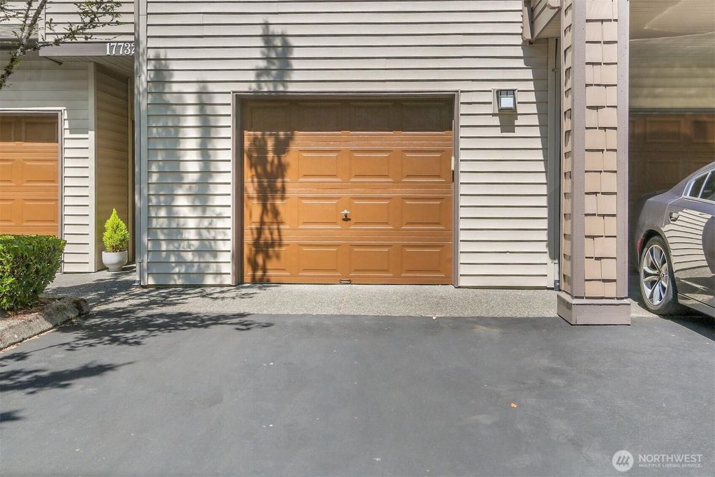 Photo of 17736 134th Lane SE #G-2, Renton, WA 98058 (MLS # 2413054)