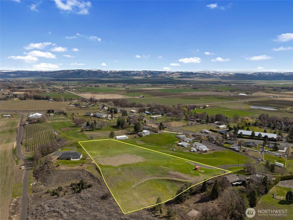 Photo of 94 Kerley Drive, Walla Walla, WA 99362 (MLS # 2467494)