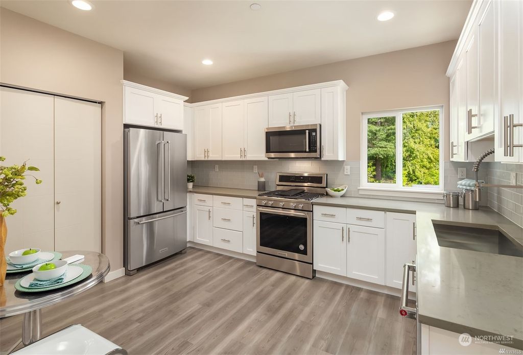 Photo of 1540 NE 175th Street #A, Shoreline, WA 98155 (MLS # 2042059)