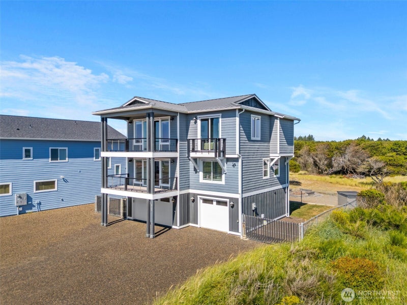 412 Dune Crest Drive