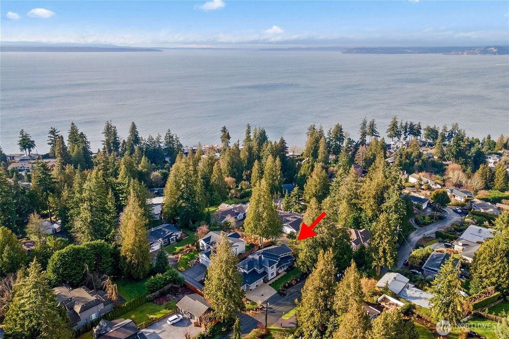 Photo of 18300 Sunset Way, Edmonds, WA 98026 (MLS # 2339858)