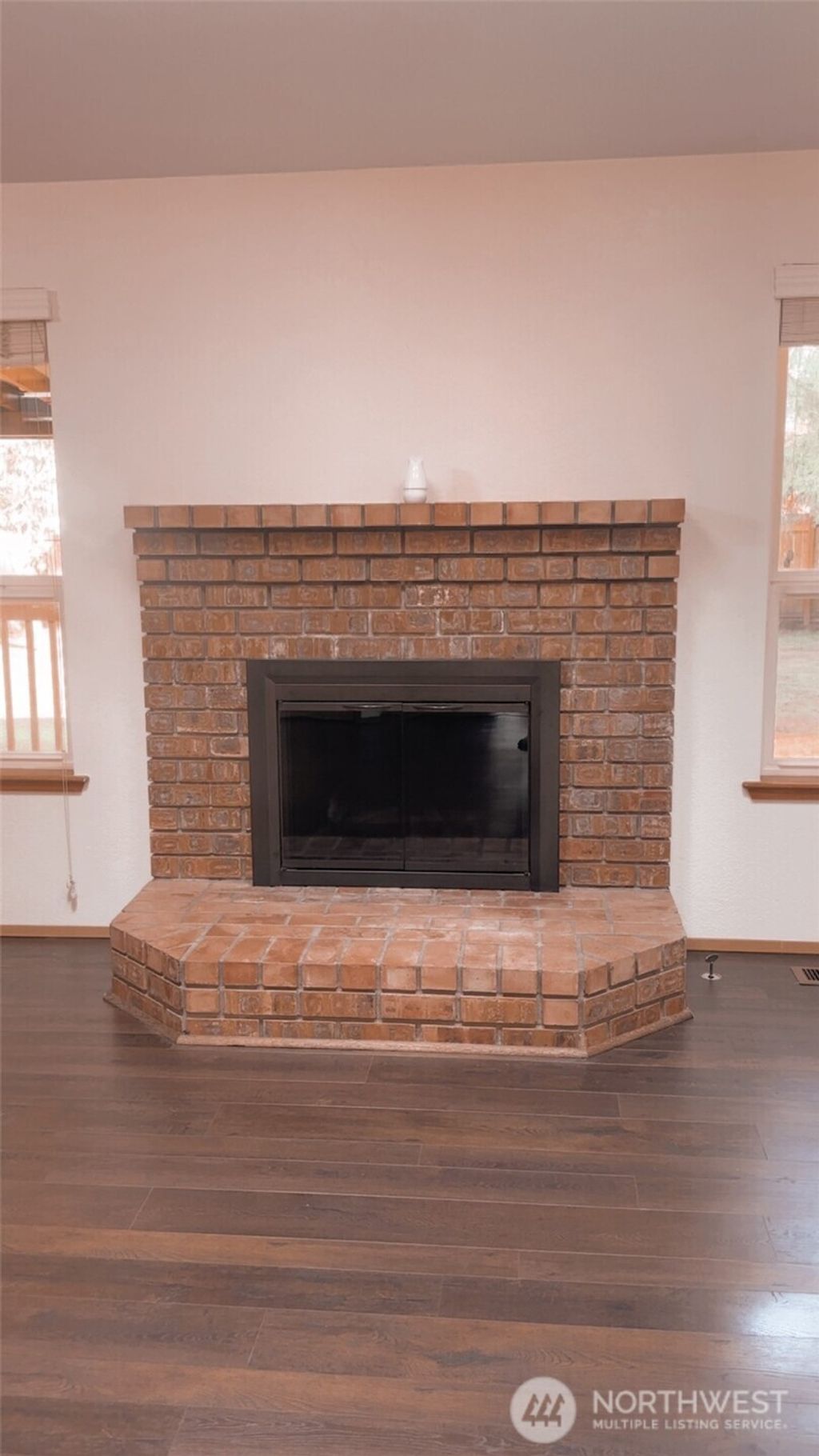 Photo of 307 Vista Court, Granite Falls, WA 98252 (MLS # 2434566)