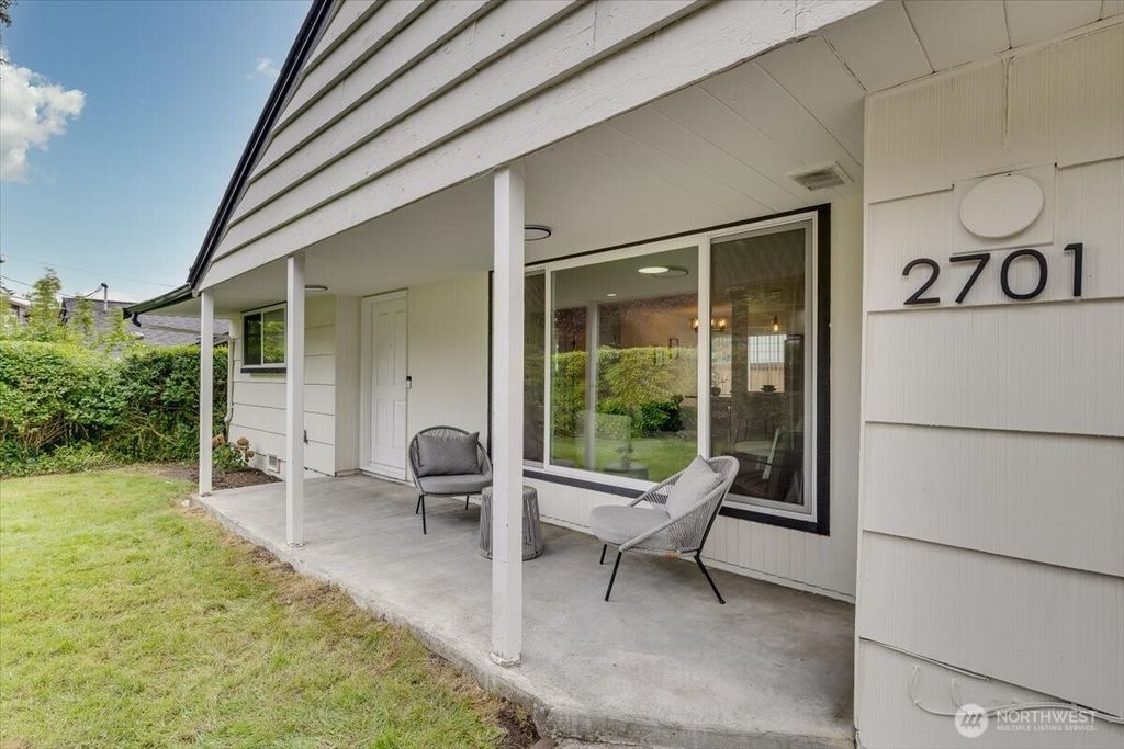 Photo of 2701 NE 110th Street #A, Seattle, WA 98125 (MLS # 2527121)