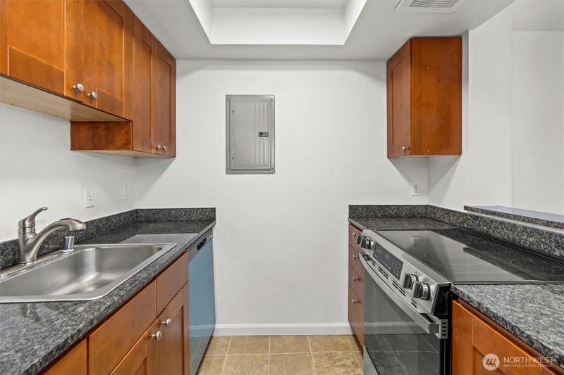 14665 NE 34th St B21