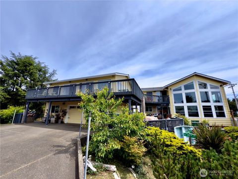 Photo of 200 Ocean Lake Way NW, Ocean Shores, WA 98569 (MLS # 2354108)