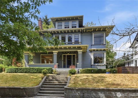 Photo of 3316 Grand Avenue, Everett, WA 98201 (MLS # 2563196)