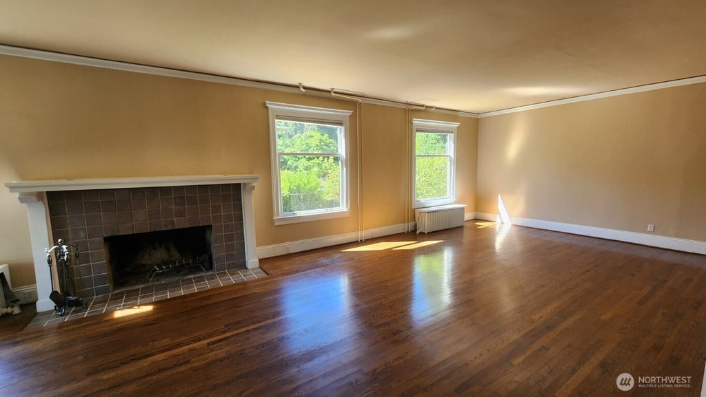 Photo of 3316 Grand Avenue, Everett, WA 98201 (MLS # 2563196)