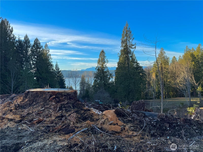 100 E Lakewood Drive