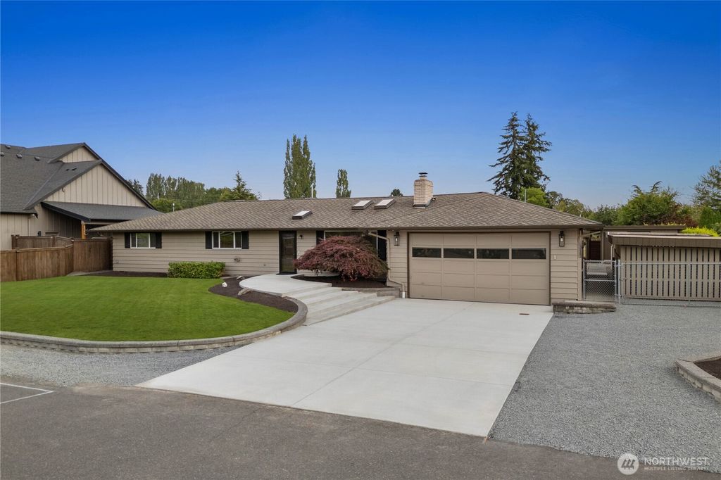 Photo of 5614 66th Place SE, Snohomish, WA 98290 (MLS # 2554486)