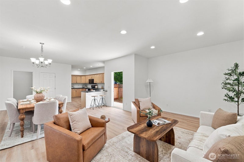 1463 Woodfield Place