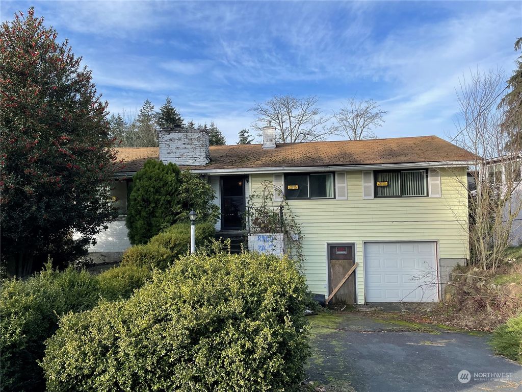 Photo of 19233 33rd Avenue S, SeaTac, WA 98188 (MLS # 2033804)