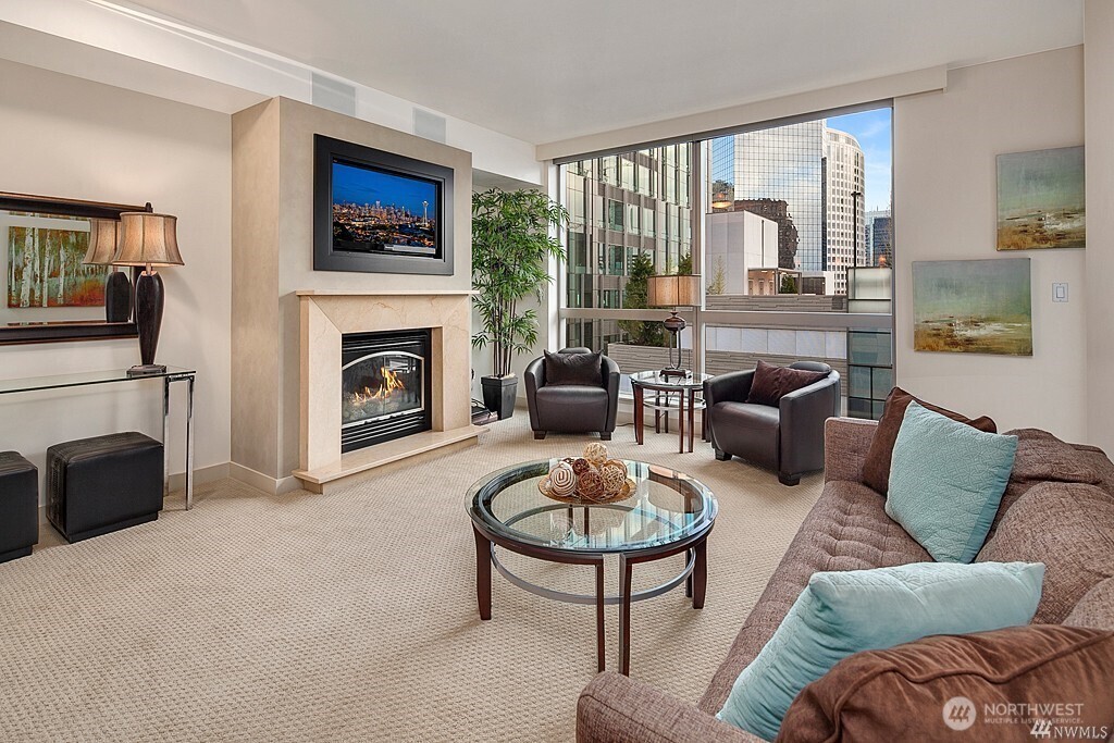 10650 NE 9th Place 821