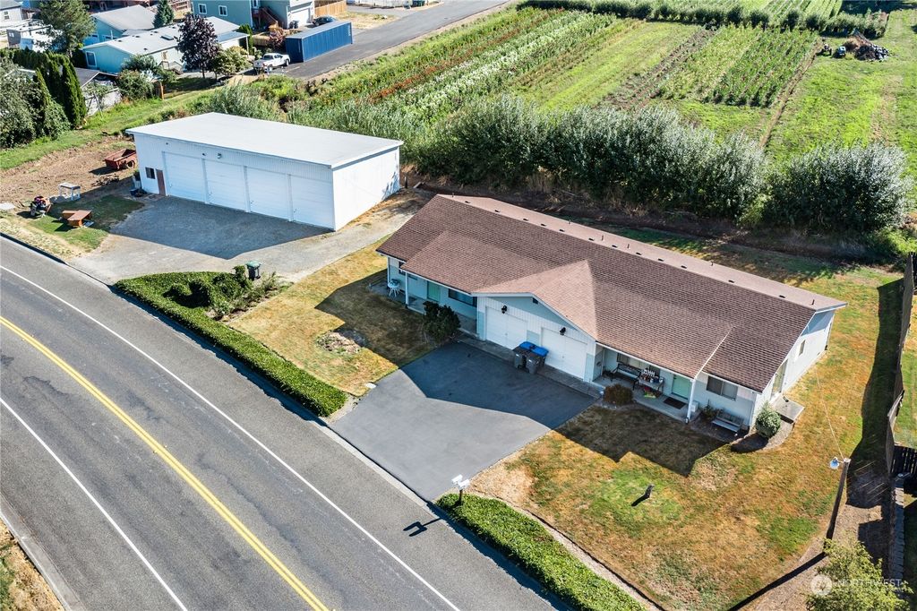 Photo of 630 Algona Boulevard N, Algona, WA 98001 (MLS # 2134698)