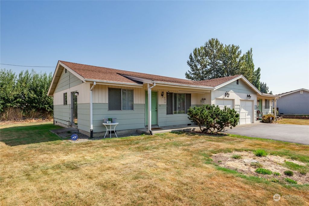 Photo of 630 Algona Boulevard N, Algona, WA 98001 (MLS # 2134698)