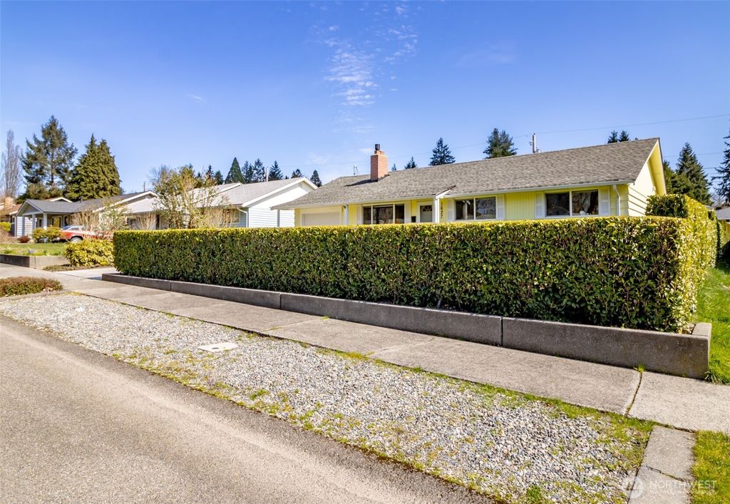 Photo of 1627 S Verde Street, Tacoma, WA 98405 (MLS # 2499514)