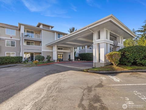 Photo of 2244 132nd Avenue SE #B214, Bellevue, WA 98005 (MLS # 2552372)