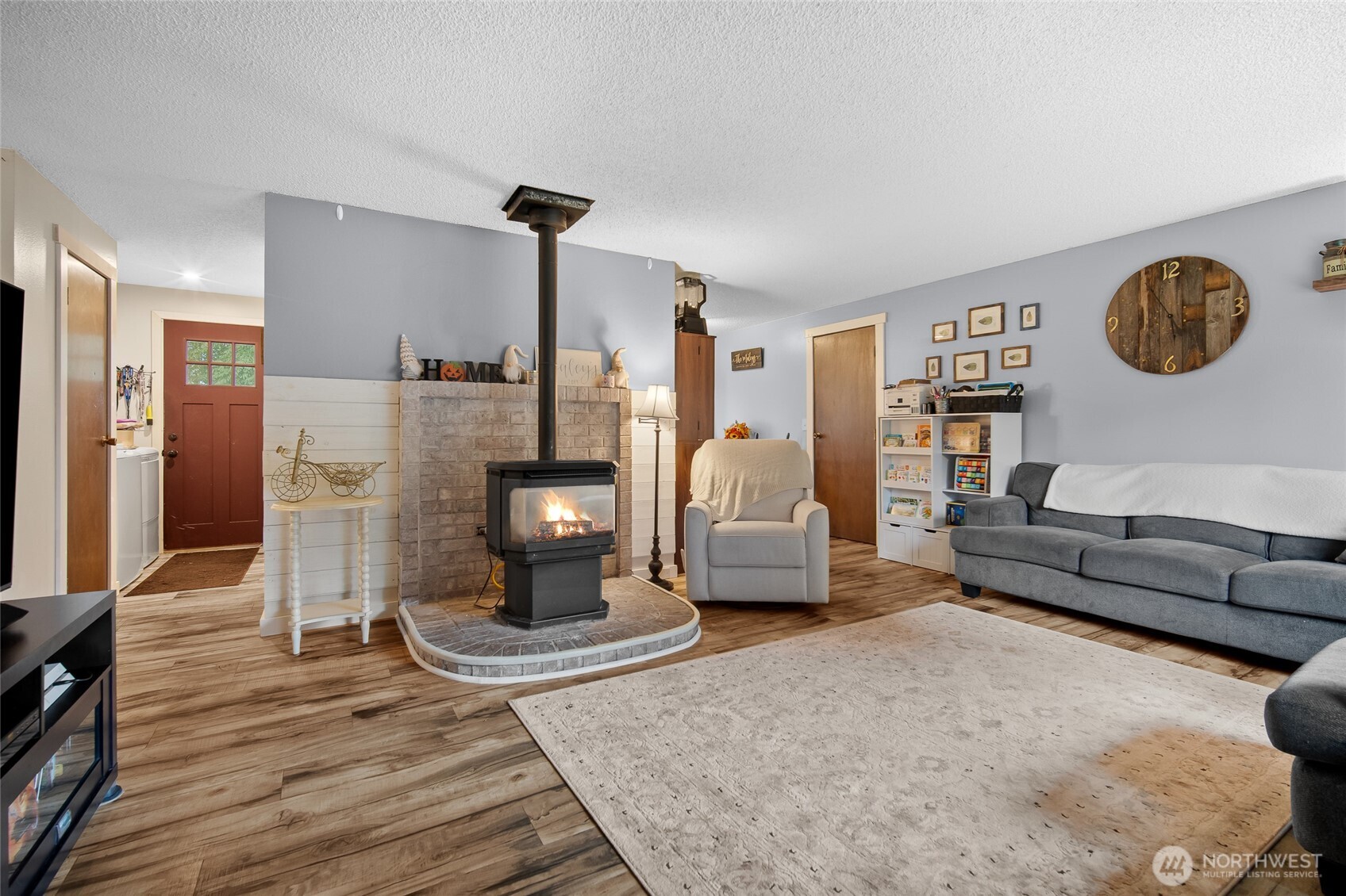 7939 Lynnwood Drive
