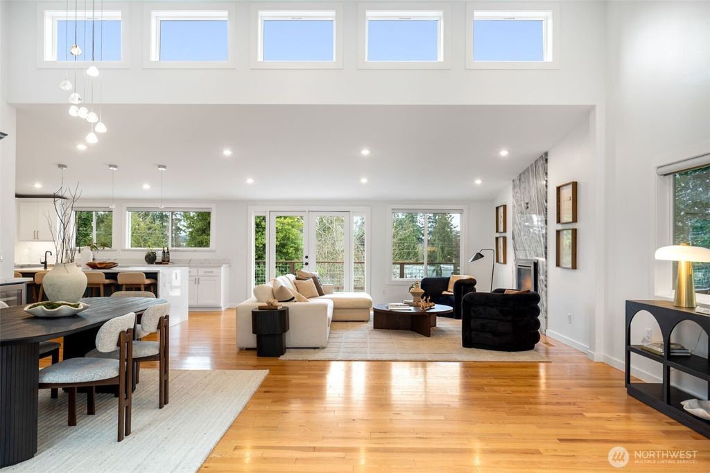 Photo of 11007 126th Avenue NE, Kirkland, WA 98033 (MLS # 2472186)