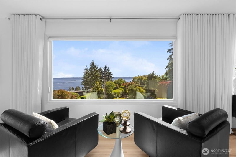 12112 25th Ave SW
