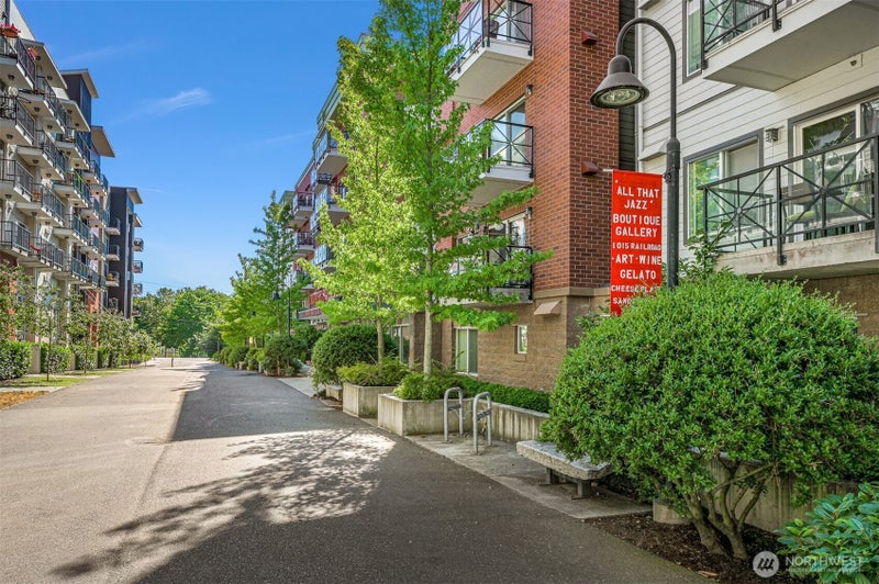 1015 Railroad Avenue 512