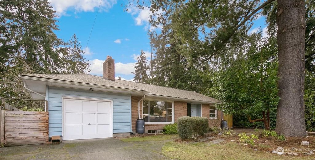 Photo of 611 N 127th Street, Seattle, WA 98133 (MLS # 2038829)