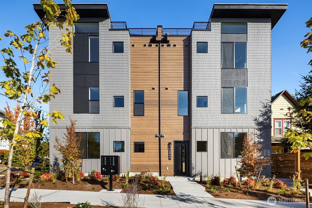 Photo of 3842 Linden Avenue N, Seattle, WA 98103 (MLS # 2592921)